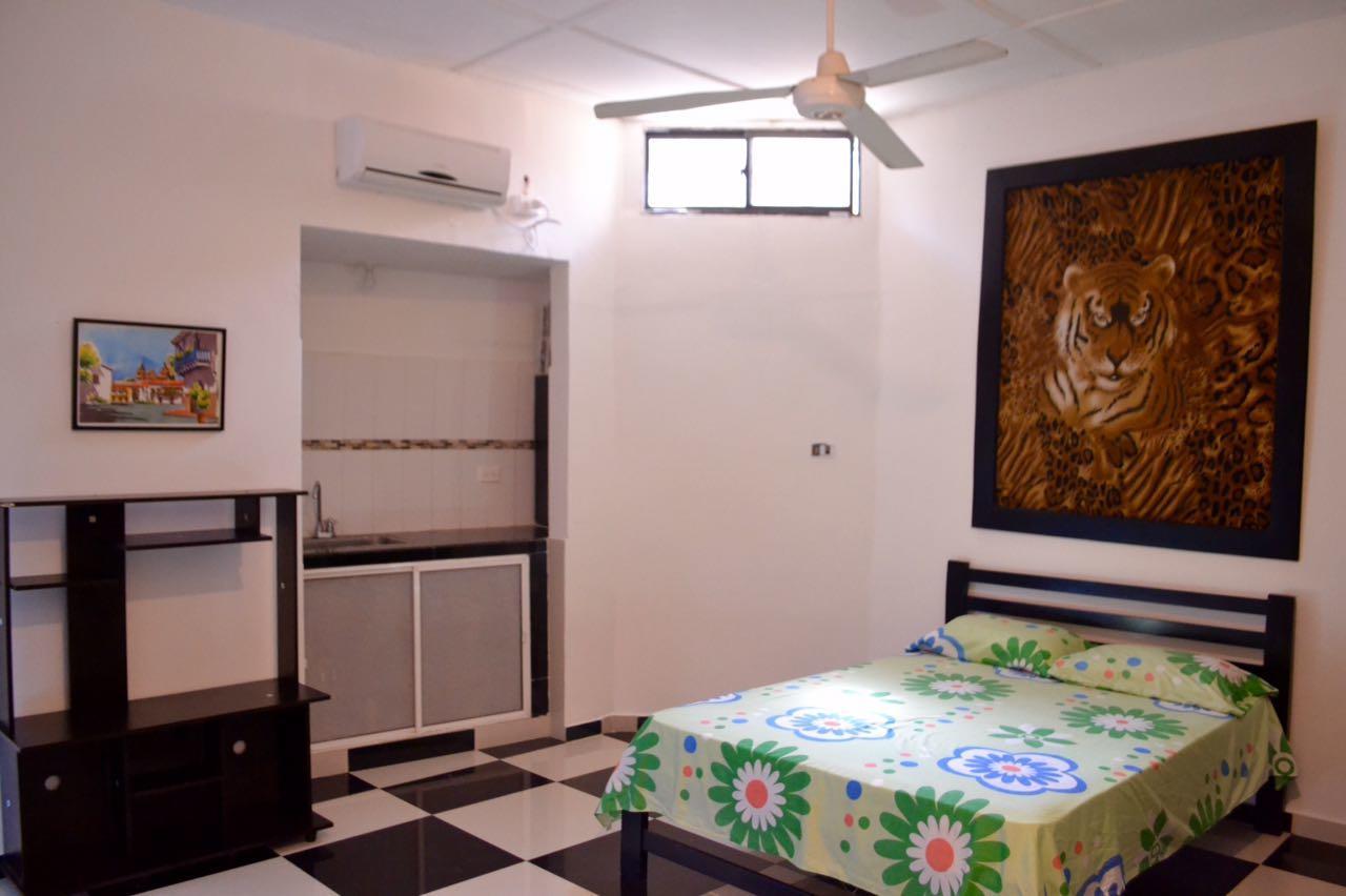 Hostel Boutique La Casona Баранкила Екстериор снимка