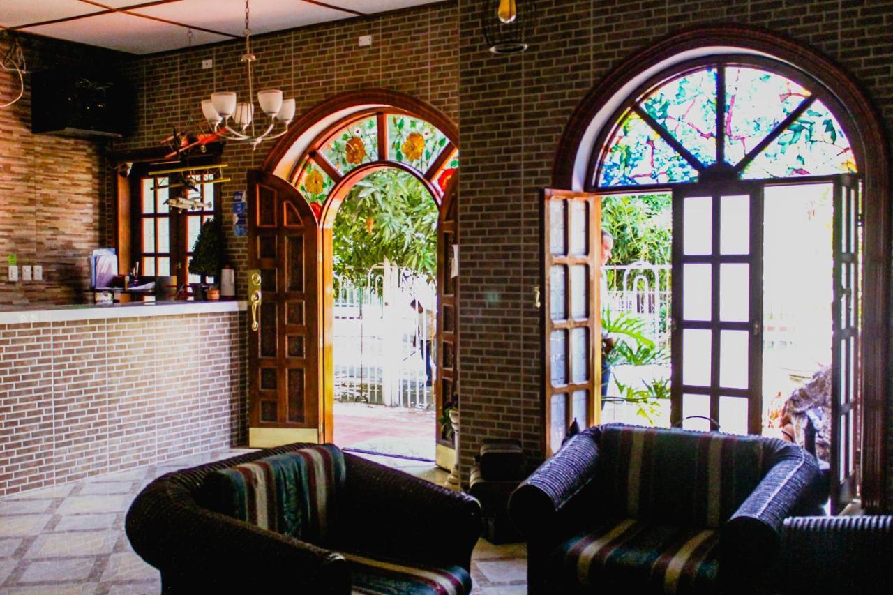 Hostel Boutique La Casona Баранкила Екстериор снимка